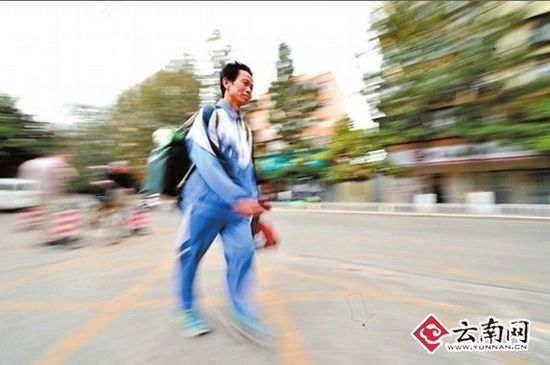 “我是第四次來昆明了。” “我是第四次來昆明了。”