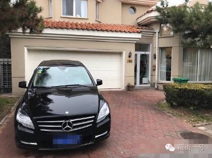 該外籍男子的車輛。(網友供圖)